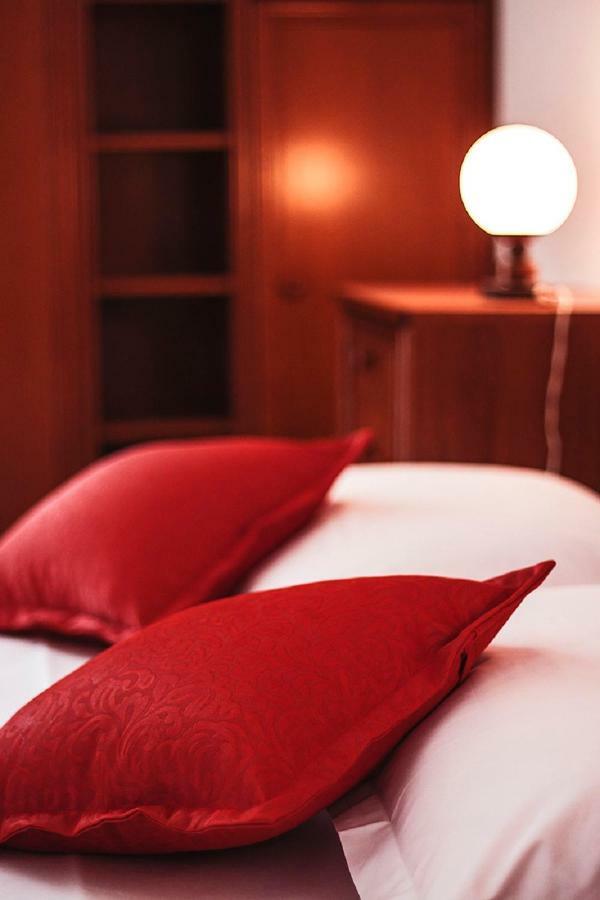 Apartment Milana - Cozy Stay With Free Parking スプリト エクステリア 写真