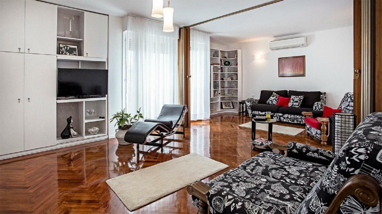 Apartment Milana - Cozy Stay With Free Parking スプリト エクステリア 写真